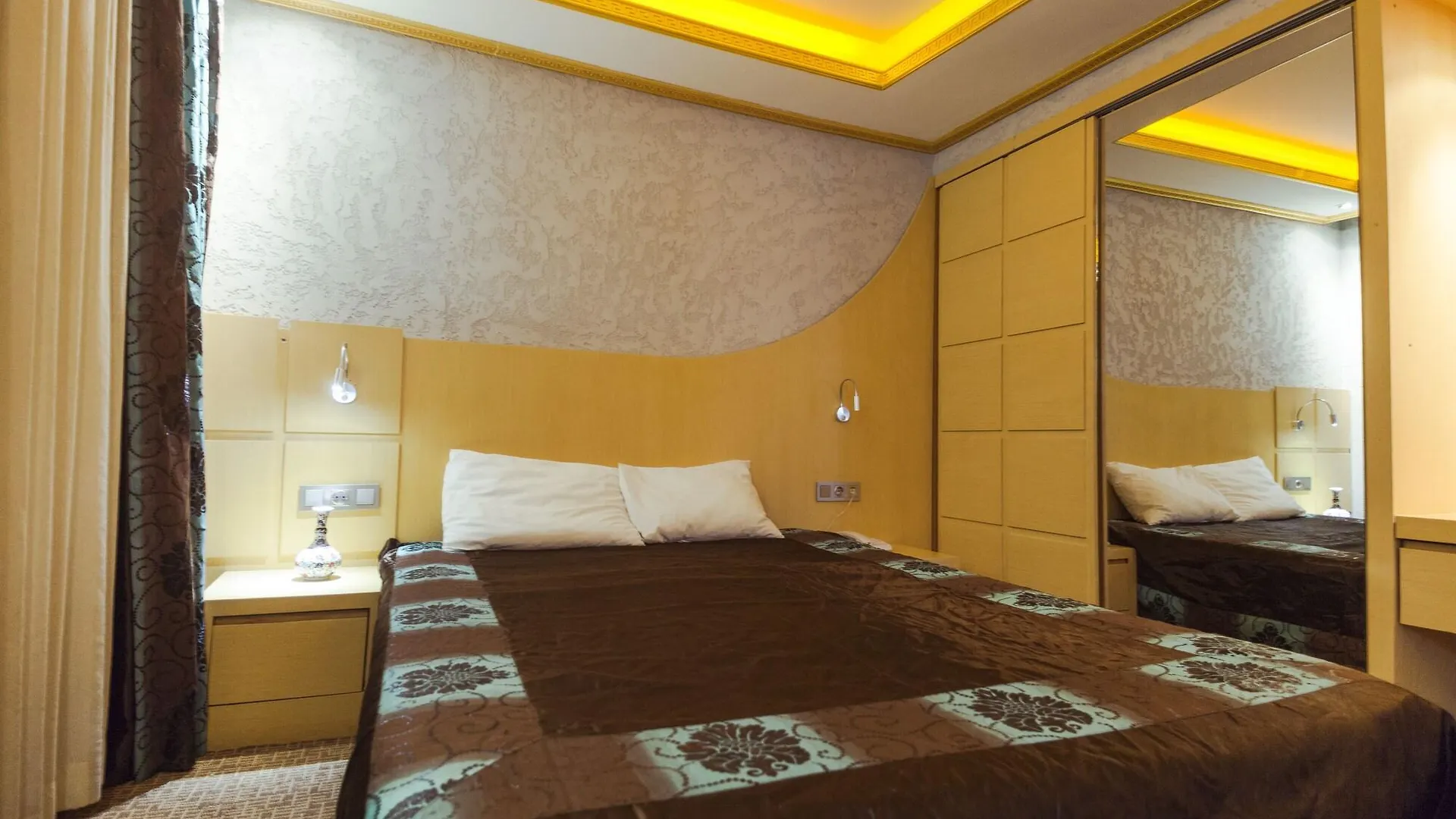 Grand Ambiance Hotel Istambul 2*,